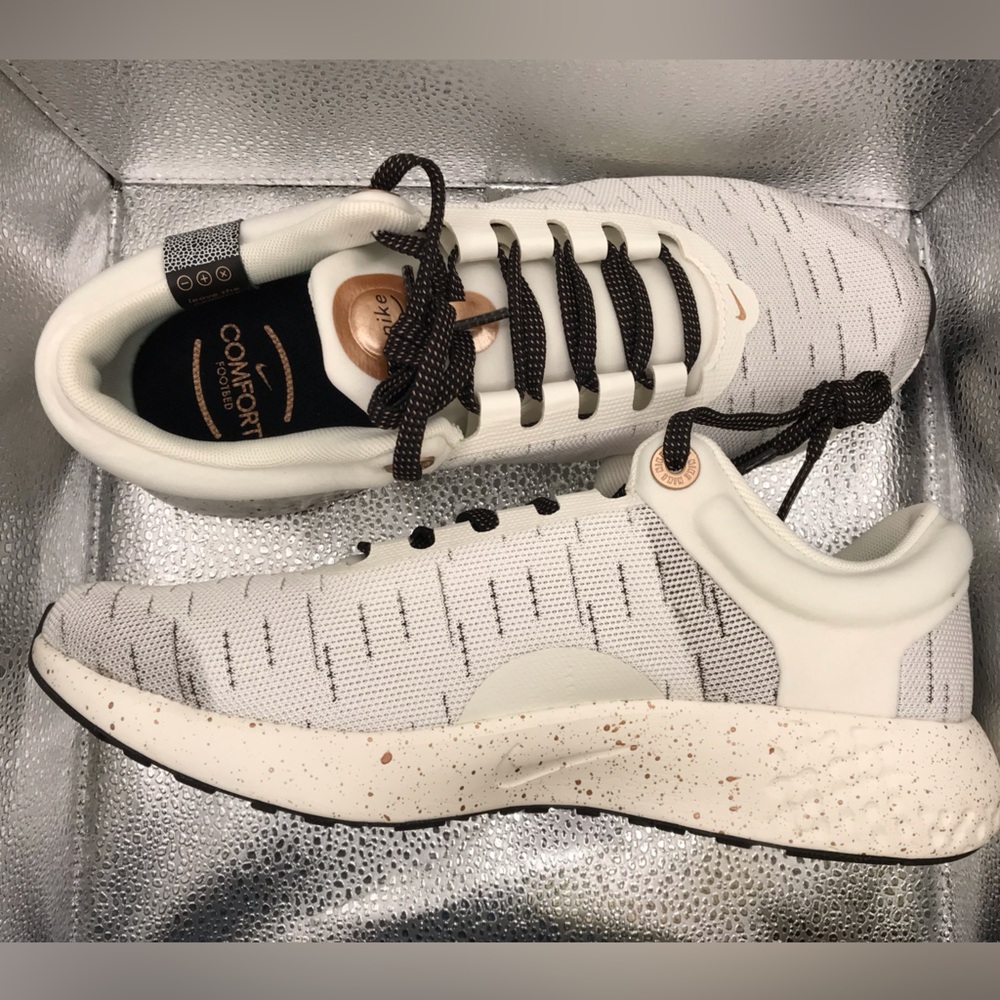 Nike Black and White Running Shoes